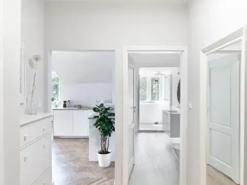 Opera Apartments, photo 6 of 10