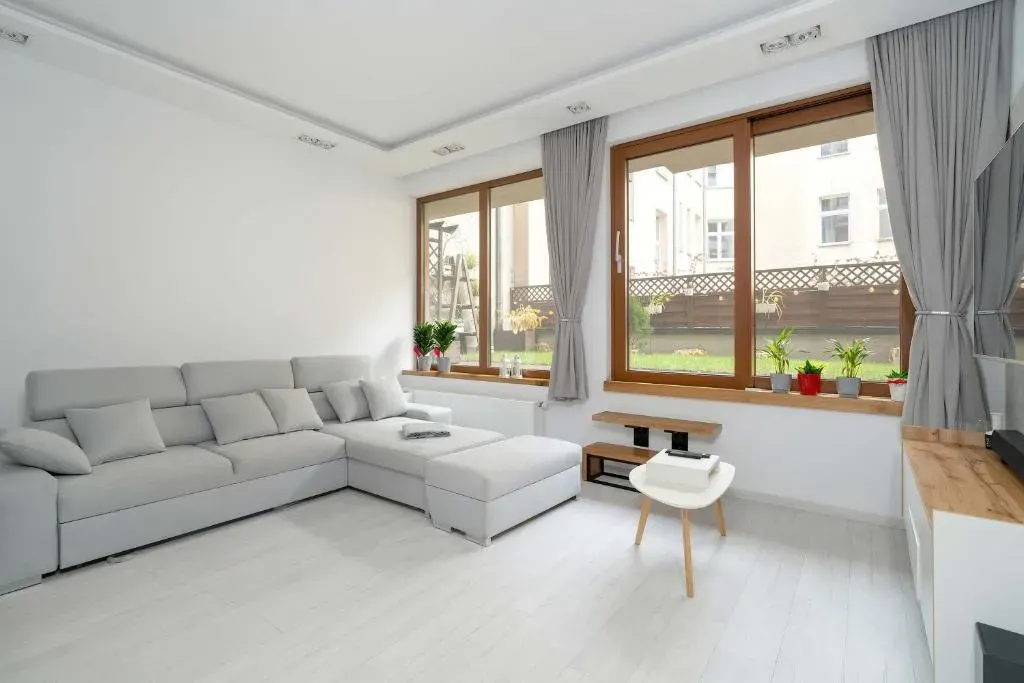 Piekny Apartament z Ogrodkiem i Tarasem & Parking by Noclegi Renters, photo 1 of 10