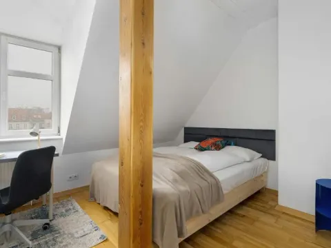 Charming Apartment in a Perfect Location Suitable for 4 People by Noclegi Renters, photo 3 of 10
