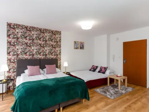 Sleepway Apartments - English Dream, photo 6 of 10