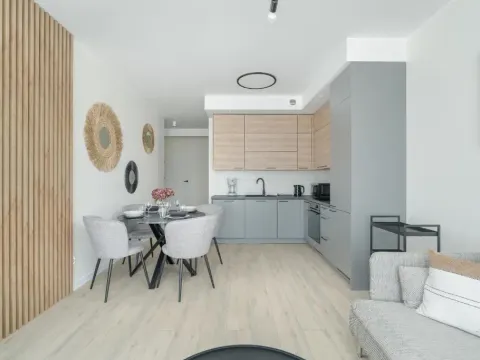 Family Apartment in Poznań with 2 Parking Spaces, 3 Bedrooms and Balcony by Noclegi Renters, photo 4 of 10