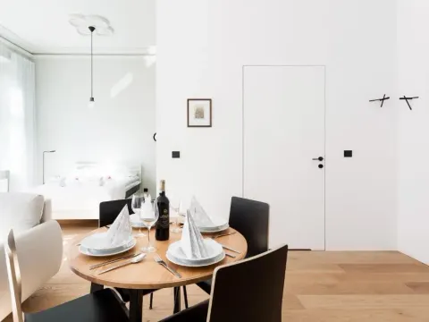 Deluxe MTP Apartments Matejki by Noclegi Renters, photo 2 of 10