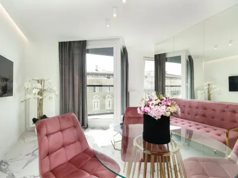 Apartamenty HashtagWilda_Apartament Złoty, photo 5 of 10