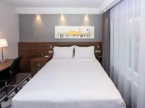 Hampton By Hilton Poznan Old Town, photo 3 of 10