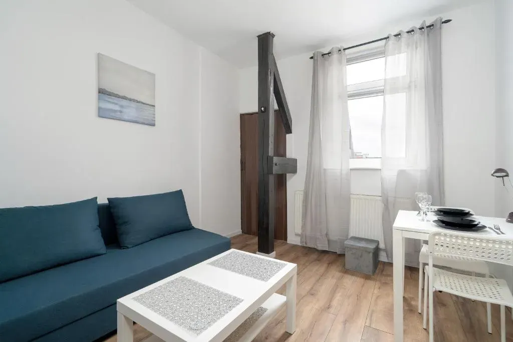 Jasne Studio Blisko Starego Browaru by Noclegi Renters, photo 1 of 10