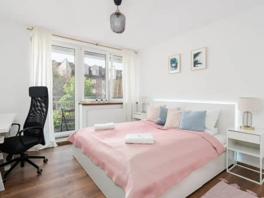 Kosińskiego Apartament Poznań by Noclegi Renters, photo 1 of 10