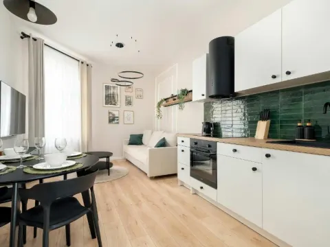 Bright Apartment close to the Old Market Square in Poznań by Noclegi Renters, photo 6 of 10