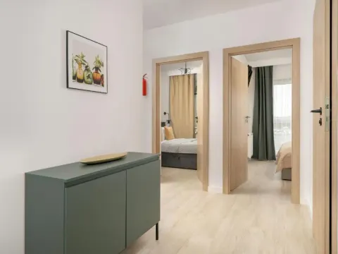 Tasteful Beige Apartment with Parking by Noclegi Renters, photo 10 of 10