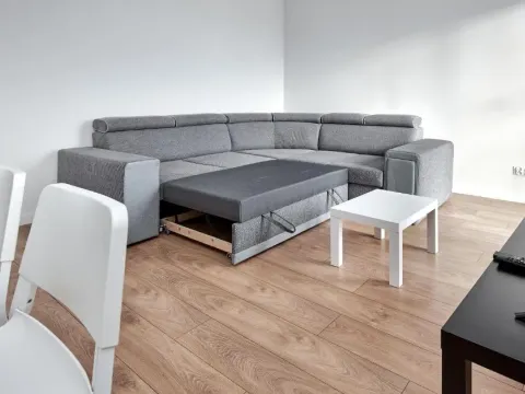 10th Floor Unii Lubelskiej Apartment by BookingHost, photo 9 of 10