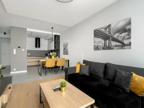 Nowoczesny Apartament z Parkingiem w sasiedztwie Starego ZOO by Noclegi Renters, photo 7 of 10