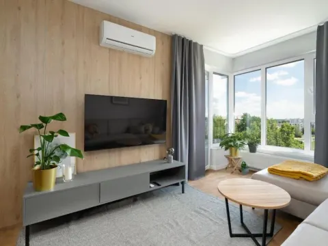 Skyline Apartment by KRAMM, photo 5 of 10
