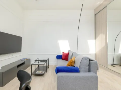 Minimalist Bright Apartment Kopernika near Old Town in Poznań by Noclegi Renters, photo 6 of 10