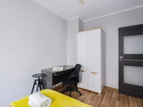 Apartment Różana Poznań by Noclegi Renters, photo 4 of 10