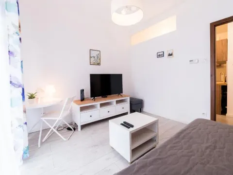 Poznań Wschód Homely Apartment by BookingHost, photo 5 of 10