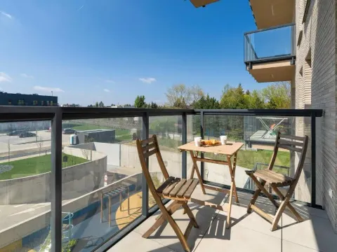 Bright Apartment in Poznań with Parking, Balcony and Desk by Noclegi Renters, photo 5 of 10