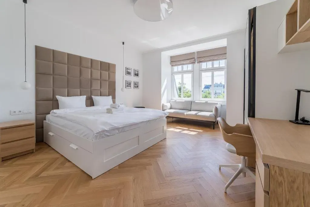 Kochanowskiego Luxury Apartment by BookingHost, photo 1 of 10
