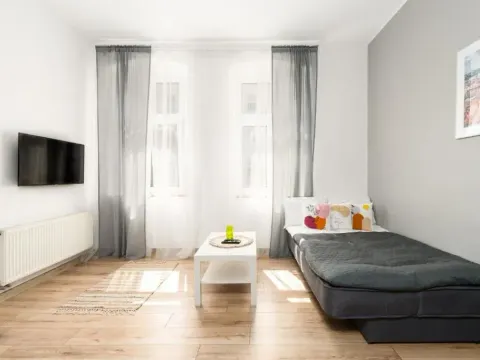 Bright and Cosy Apartments in Poznań by Noclegi Renters, photo 3 of 10