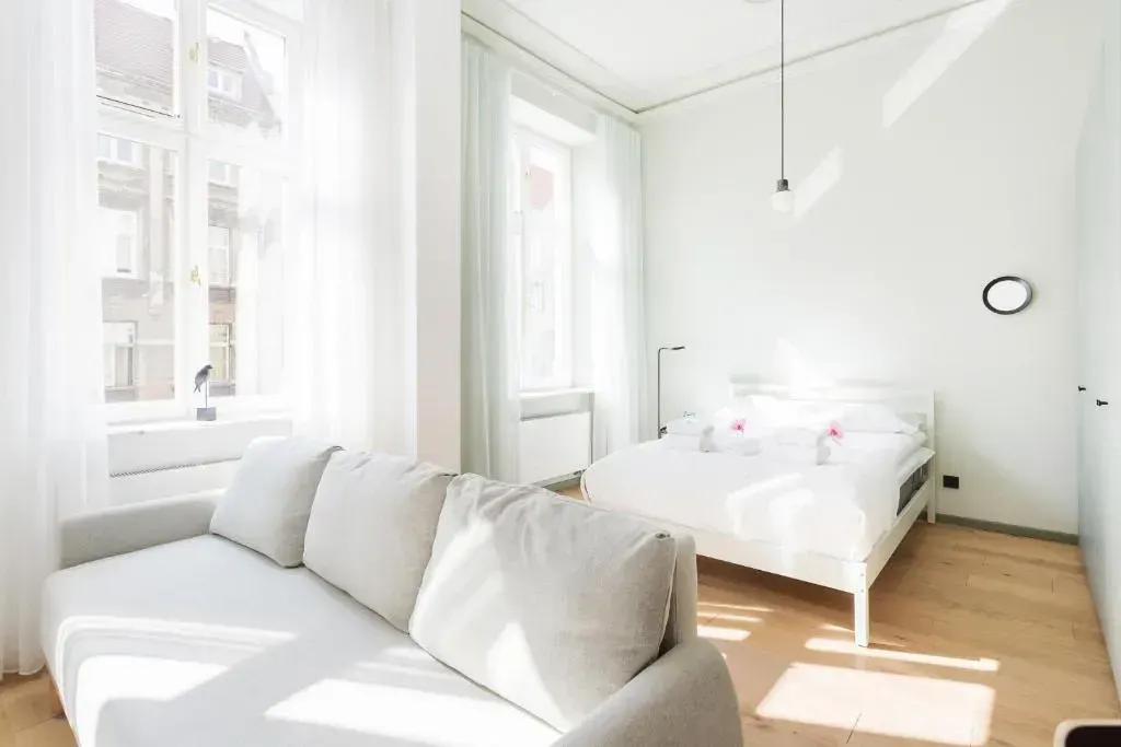 Deluxe MTP Apartments Matejki by Noclegi Renters, photo 1 of 10