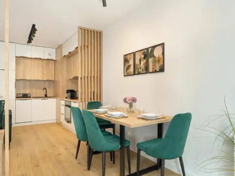 Cozy Studio with Parking in Poznań by Noclegi Renters, photo 3 of 10
