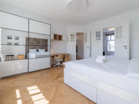 Kochanowskiego Luxury Apartment by BookingHost, photo 4 of 10