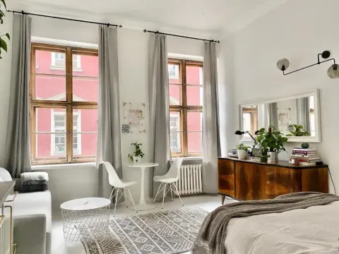 Townhall Apartments, photo 4 of 10