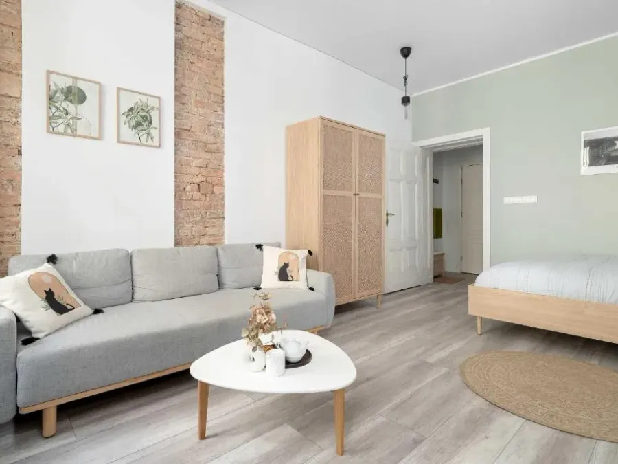 Modern Pet-Friendly Apartment with Desk in Old Town by Noclegi Renters, photo 1 of 10