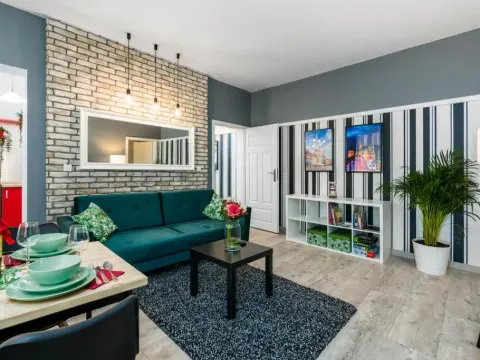 Deluxe Old Town Apartment by Noclegi Renters, photo 8 of 10