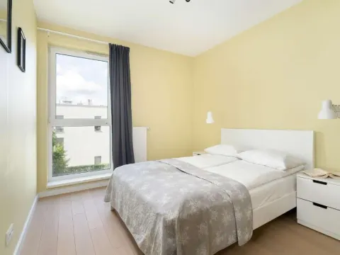 Stylish Apartment for 4 People with Parking in Poznań by Noclegi Renters, photo 2 of 10