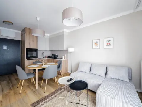 RentPlanet - Apartament Marcelińska, photo 2 of 10