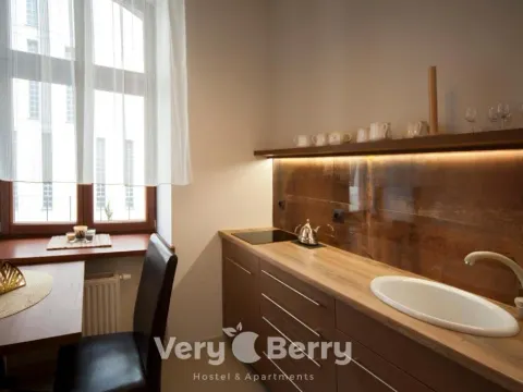 Przestronny Apartament Very Berry w Poznaniu z Dwiema Sypialniami by Noclegi Renters, photo 4 of 10