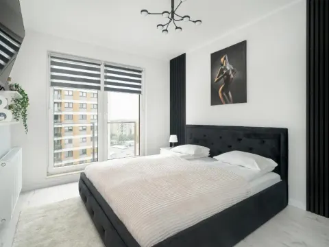 Wyjątkowy i Nowoczesny Apartament z Balkonem i Parkingiem by Noclegi Renters, photo 2 of 10
