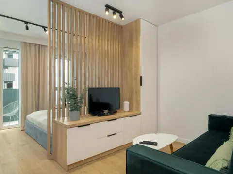 Cozy Studio with Parking in Poznań by Noclegi Renters, photo 6 of 10