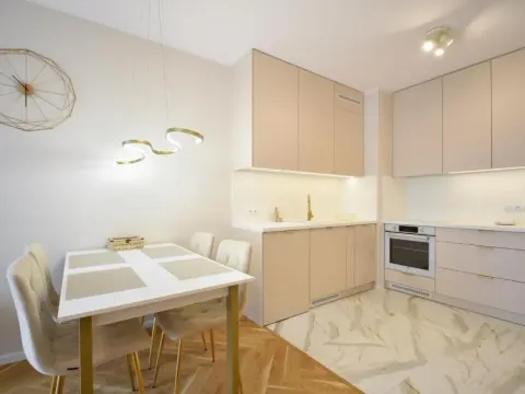Apartament Premium Black&White by LookAp, photo 8 of 10
