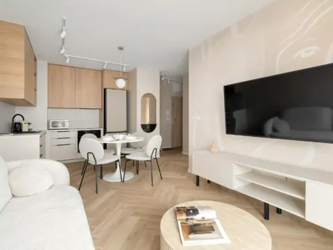 Beige Apartment in Poznań with Parking and Air Conditioned Living Room by Noclegi Renters, photo 10 of 10