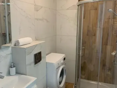 Apartamenty Garbary 32 z klimatyzacja - air-conditioning, photo 8 of 10