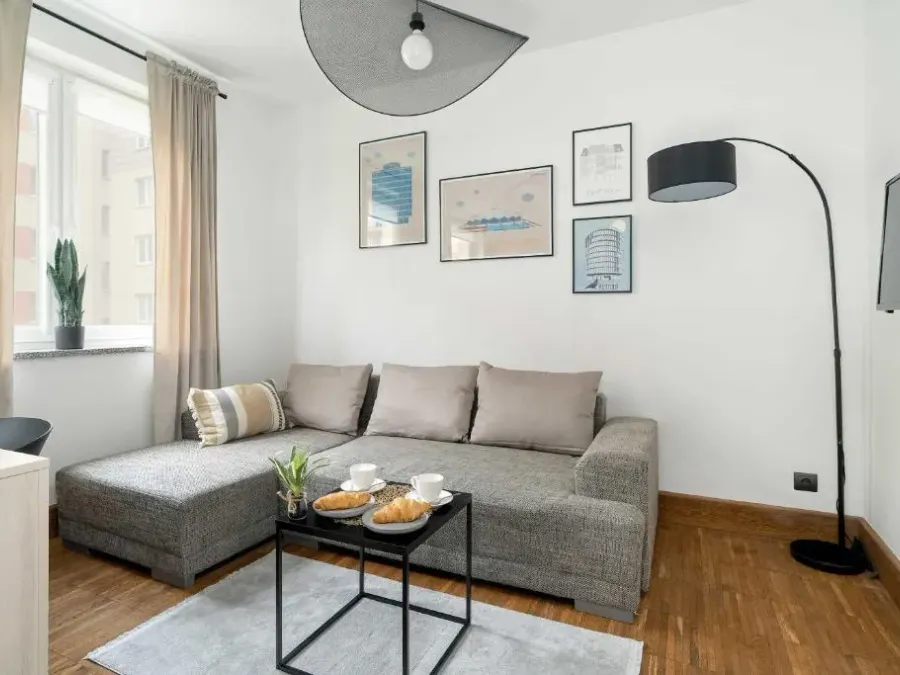 Rodzinny Apartament z Parkingiem w Poznaniu by Noclegi Renters, photo 1 of 10
