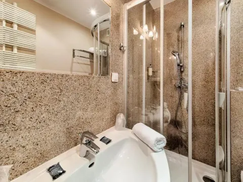 Grand Royal Hotel, photo 5 of 10