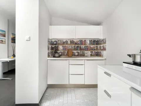 Two-level Apartment with Air Conditioning and Workspace close to the City Center by Noclegi Renters, photo 9 of 10