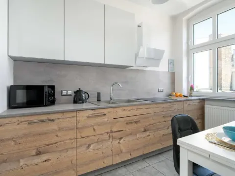 Comfortable Apartment Near the Old Town by Noclegi Renters, photo 3 of 10