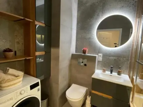 Essence Lux Apartment, free parking, self check-in 24h, photo 8 of 10