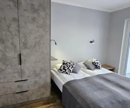 Apartament Bułgarska 59 - sypialnia i salon - 40m2 - self check in 24h, photo 2 of 10