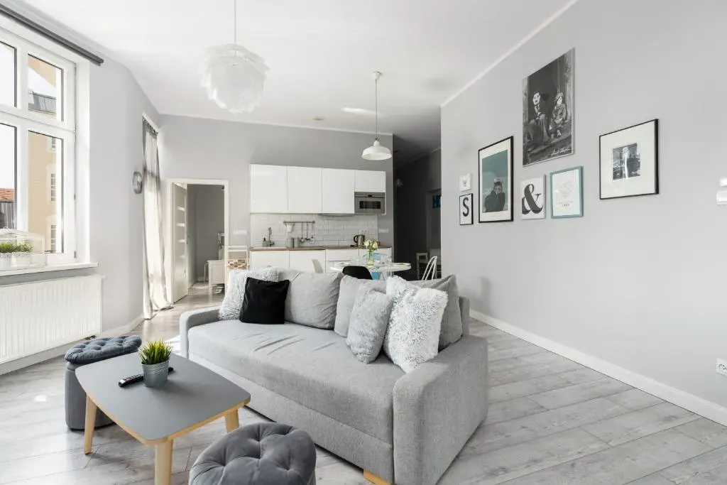 Scandi Małe Garbary Apartment Piaskowa near Old Market Square by Noclegi Renters, photo 1 of 10