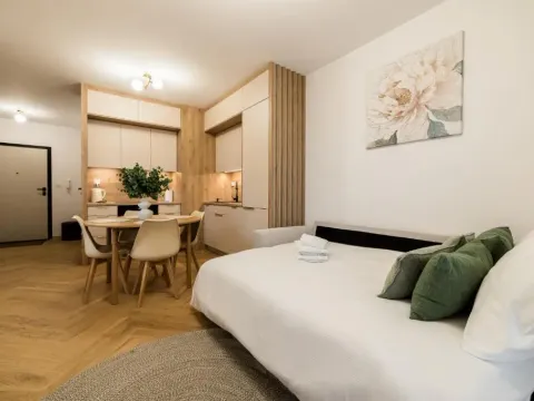 Posnania Deluxe Apartment by BookingHost, photo 2 of 10
