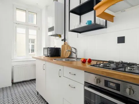 Cozy Apartment in the City Center Near the Old Market Square by Noclegi Renters, photo 10 of 10